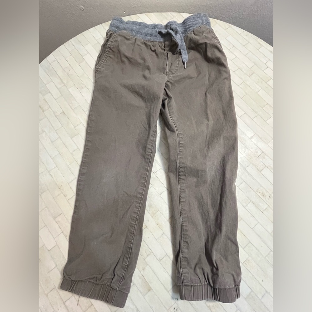 OshKosh B'gosh Khaki Joggers size 4T
